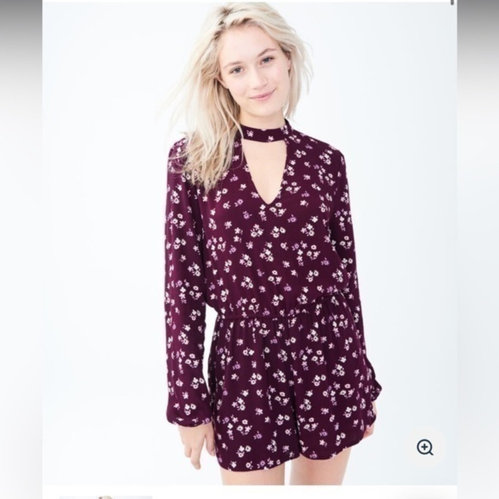 Aeropostale choker floral long sleeve open back rayon romper XS